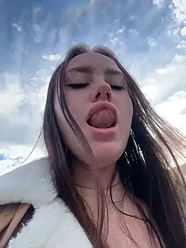 KiraSunshine Chat XXX live