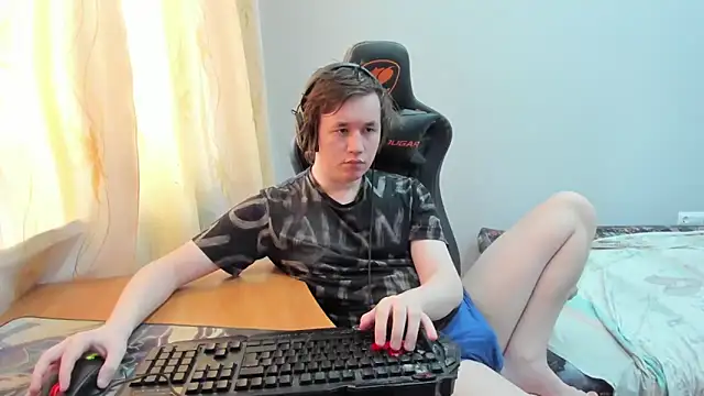 Show modela iliaskrislove na web-kameri