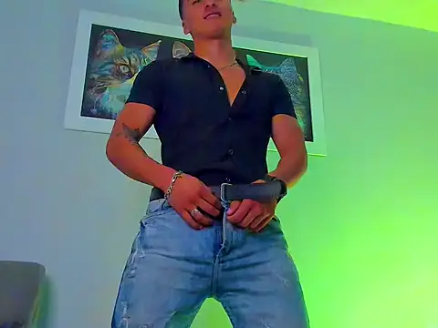 Dominus_Alpha Chat XXX live