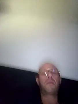 Guitccch's Webcam Show