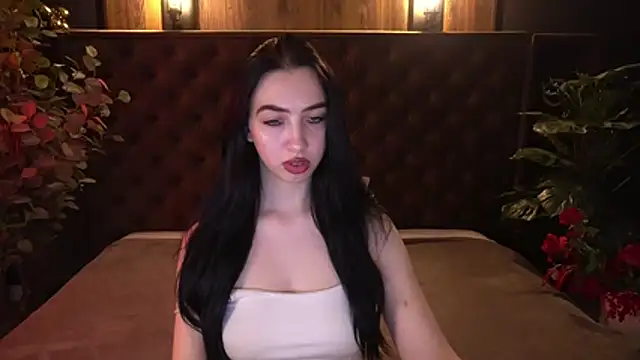 WildKittenX_のライブXXXチャット