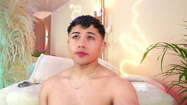 MatiasKorn Adlı Modelin Web Kamerası Şovu