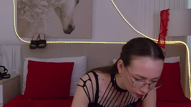 Emily_Simon live XXX chat