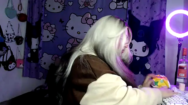 lussyevans24's Live XXX Chat