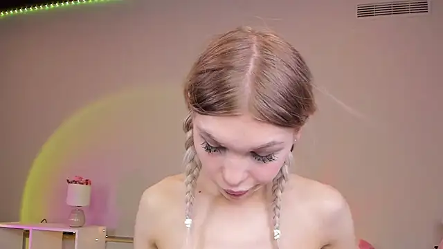 Blondy_Fina webcam show