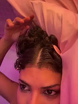 Pokazy przed kamerką – luludolll