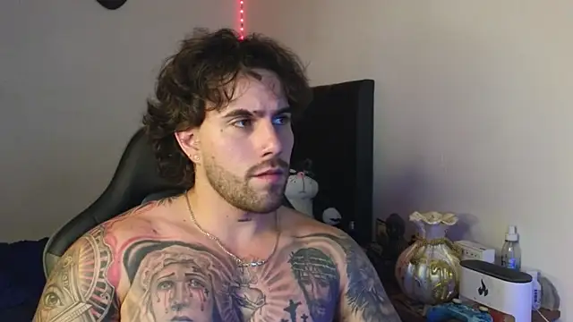 Ades_Lowe: απευθείας συνομιλία ΧΧΧ