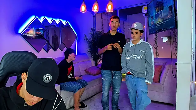 Вебкам-шоу Houseofwarrios