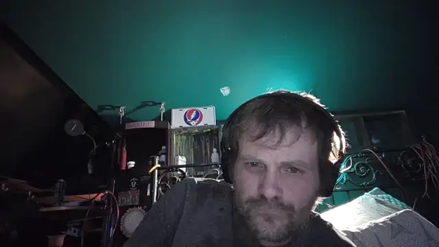 charactrzero: διαδικτυακό σόου στην κάμερα