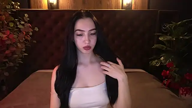 WildKittenX_'s Live XXX Chat