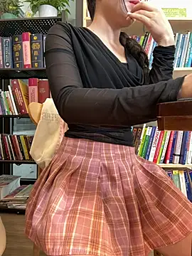 secretly_masturbating Adlı Modelin Web Kamerası Şovu