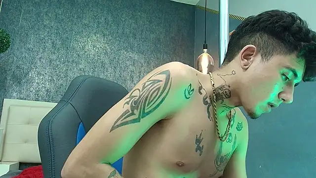 Patrick_Rango Live XXX Chat