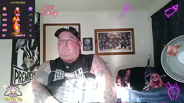 KINKYBLUEYES69のライブXXXチャット