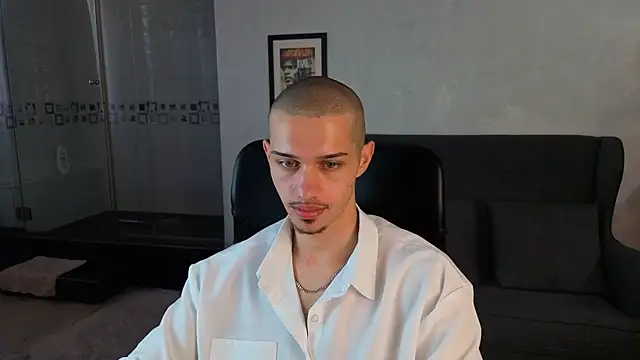 دردشة KaydenDrew الجنسية المباشرة