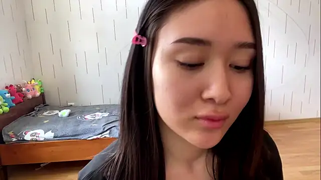 YourMiIa – Live XXX-chat