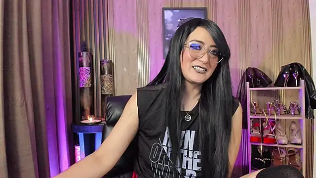 AdeleMourfg's Live XXX Chat