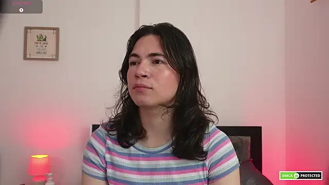 Erelisstrip: вебкам-шоу