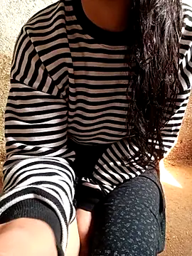 Melekyaraksever2545 Adlı Modelin Web Kamerası Şovu