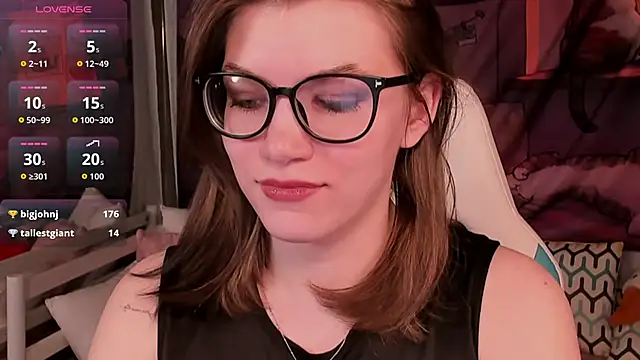 دردشة CathyAdams الجنسية المباشرة