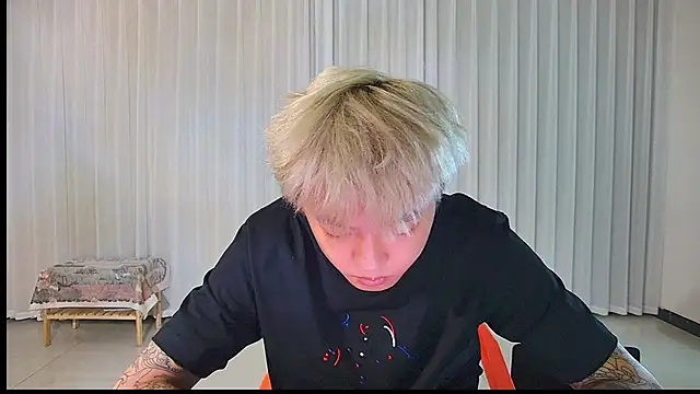 Zhuguli-001 Webcam-Show