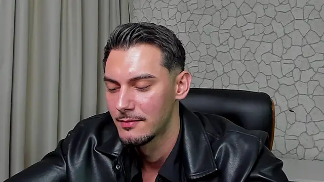 ClintMasters: вебкам-шоу