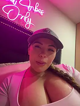 Chatroom XXX en direct de sexyyykloee