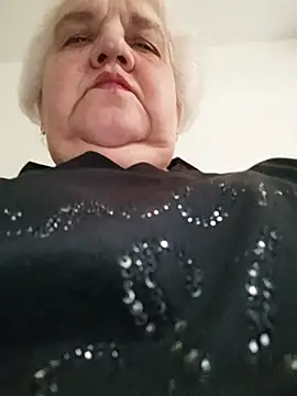 HapinessLovee: онлайн-секс-чат