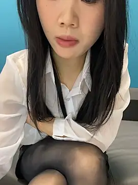 ZHJKS9988: онлайн-секс-чат