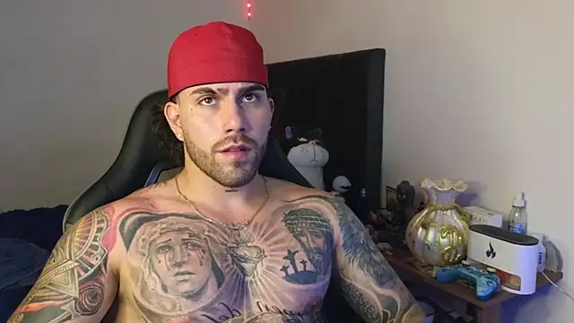 Webkamerová show Ades_Lowe