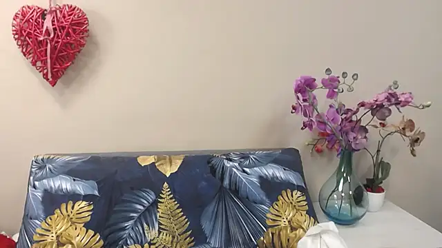 Chat +18 de DoreenSexy ao vivo