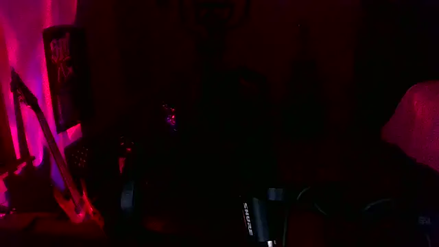 LEVIATHANX666 Show in webcam