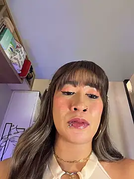 AsianMilfSheryl 现场XXX聊天