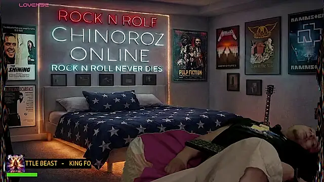 Вебкам-шоу chino_roz