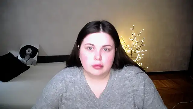 Emily_Mo: απευθείας συνομιλία ΧΧΧ