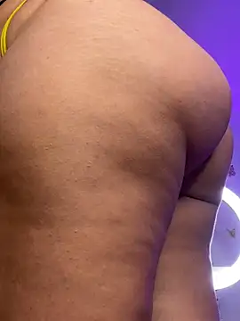 veronica__olsonnのウェブカメラショー