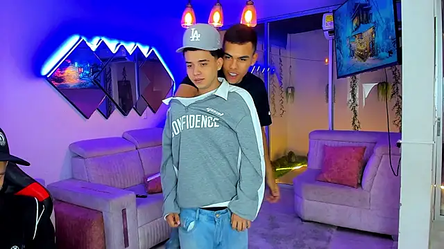 Show de Houseofwarrios na webcam