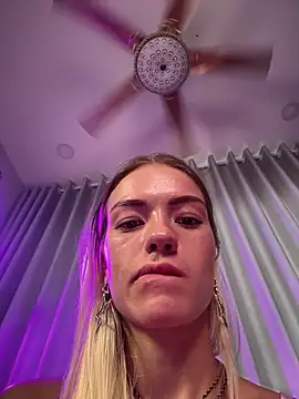 -Sexy_Barbie-'s Live XXX Chat