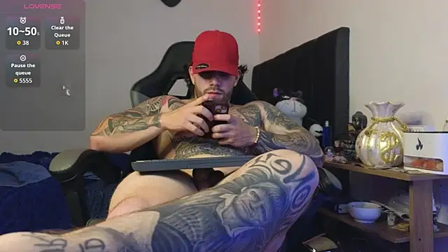 Ades_Lowe Live XXX Chat