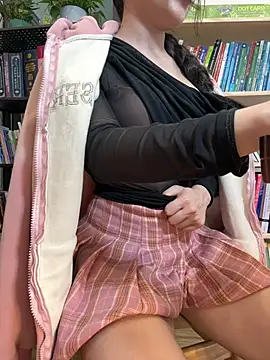 secretly_masturbating Show Webcam