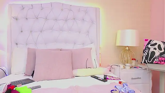 Chat XXX en directo de HazelMoret