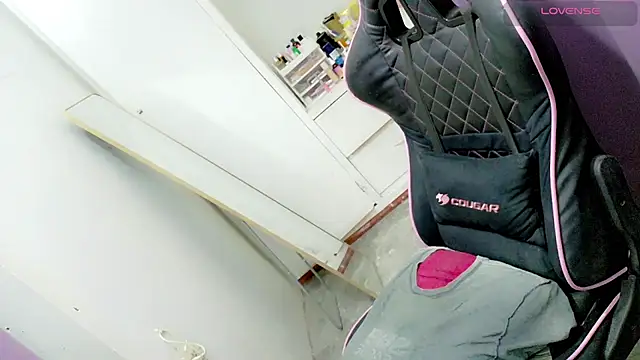 tgirljennie_69 웹캠 쇼