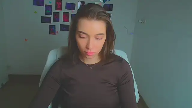 NikaMysticのライブXXXチャット