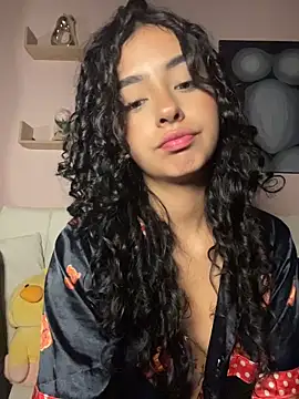 Chatroom XXX en direct de RosseMelody