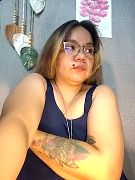 ambersmile Adlı Modelin Canlı XXX Sohbeti