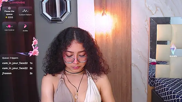 Chat XXX en directo de honeymoon_12