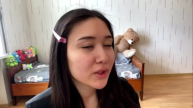 YourMiIa – Live XXX-chat