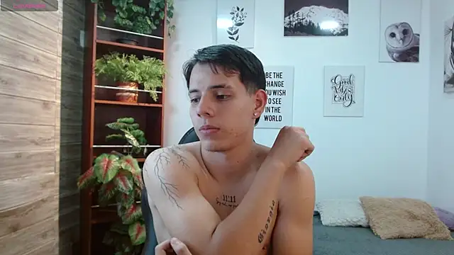 RoaSexi25 Webcam Show