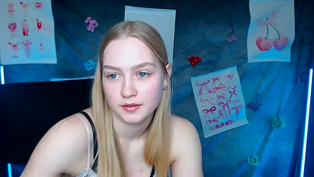 MademoiselleCl Chat XXX in diretta