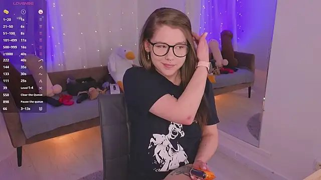 Mira_Falls' Live XXX Chat