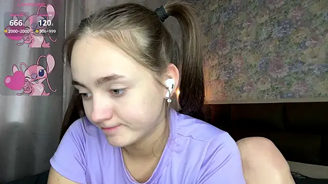 LoraDavi's Live XXX Chat